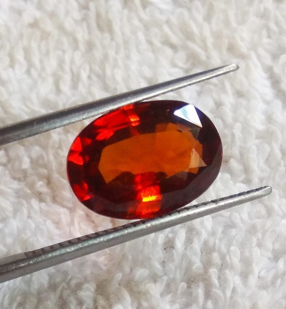 hessonite garnet gem
