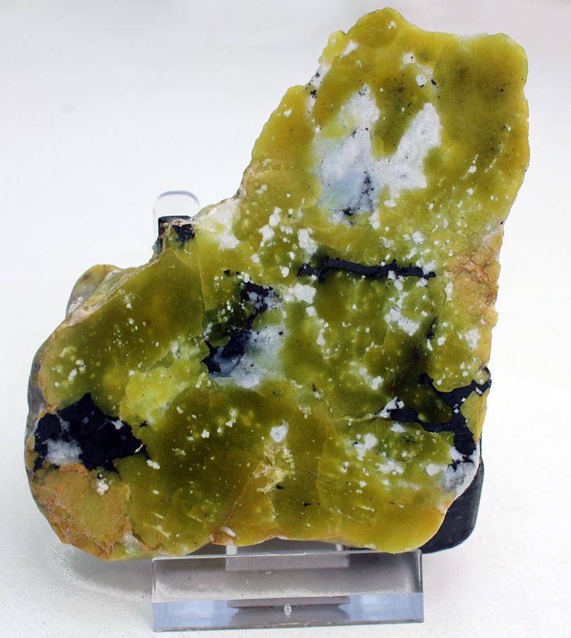 lizardite stone